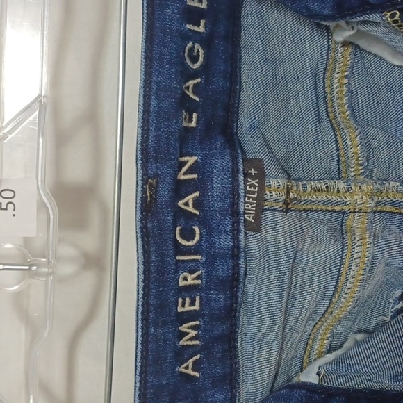 AMERICAN EAGLE JEANS SIZE 31/34 IN A BEAUTIFUL FADED BLUE DEMIN 💙 - Picture 5 of 9